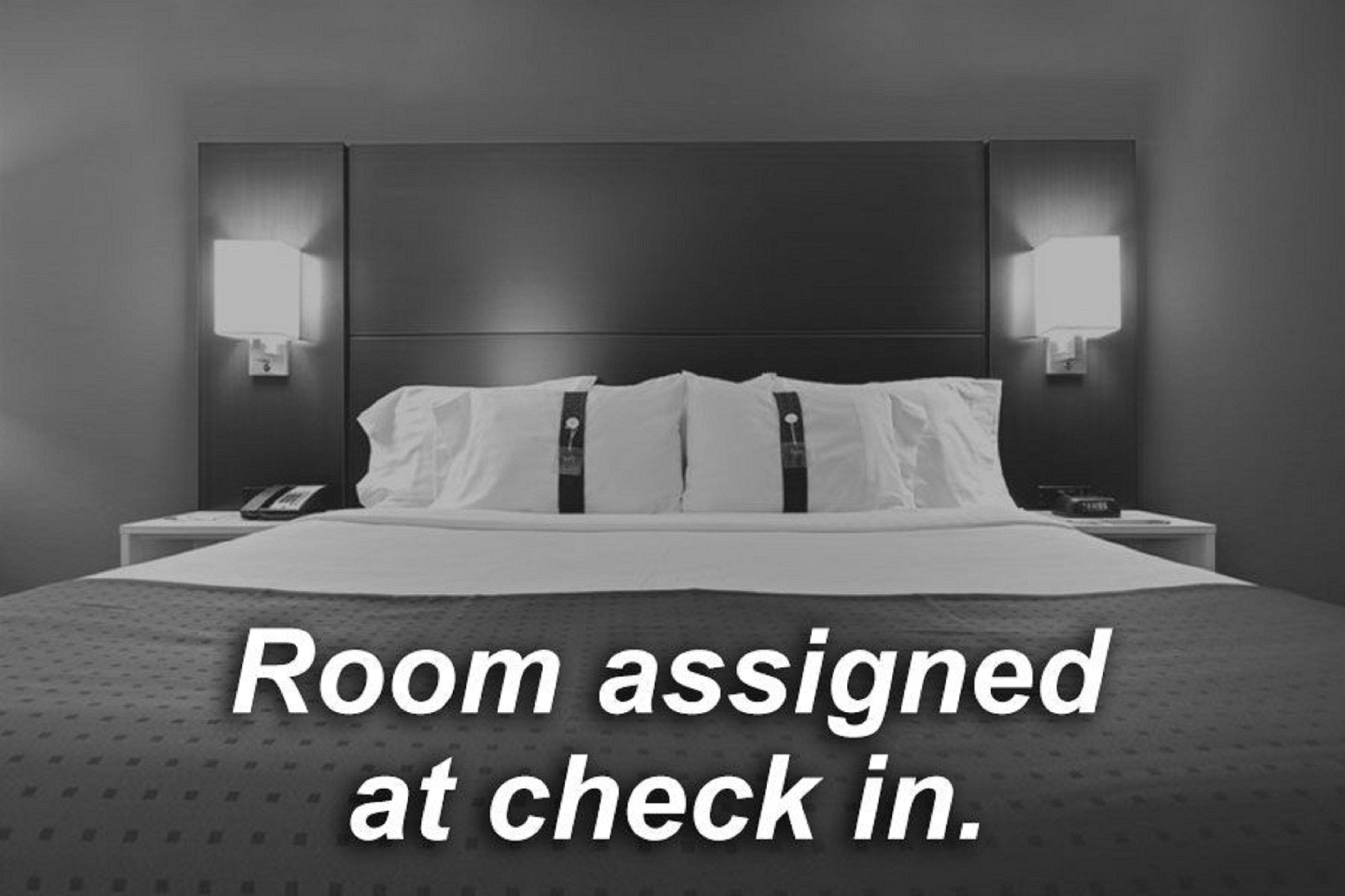 Holiday Inn Express Cedar Rapids - Collins Road By Ihg Eksteriør billede