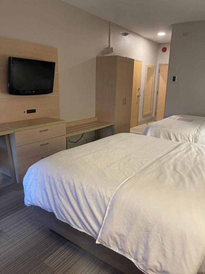 Holiday Inn Express Cedar Rapids - Collins Road By Ihg Eksteriør billede