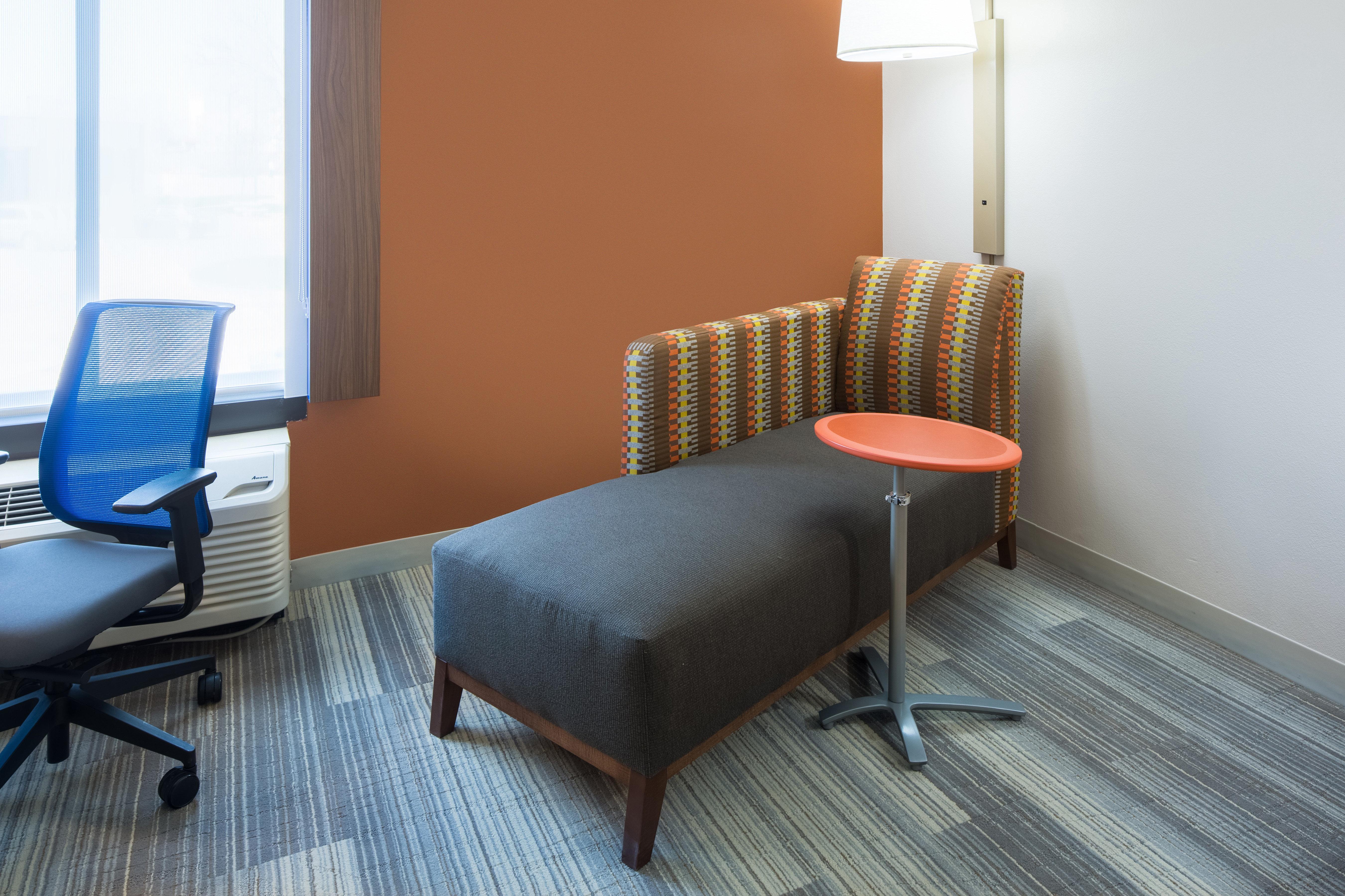 Holiday Inn Express Cedar Rapids - Collins Road By Ihg Eksteriør billede